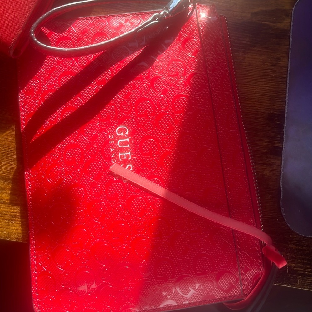 Guess Red